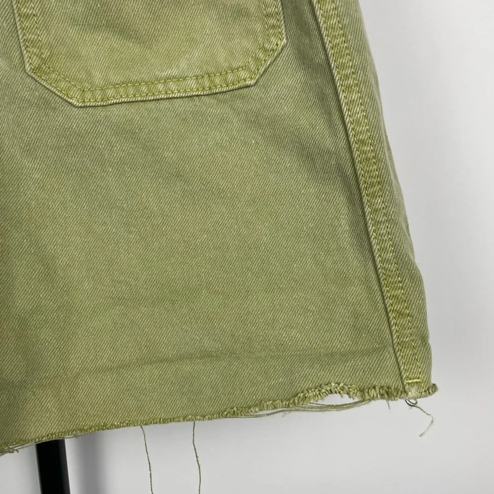 Zara Green Denim Baggy‎ Paperbag Raw Hem Shorts with Belt